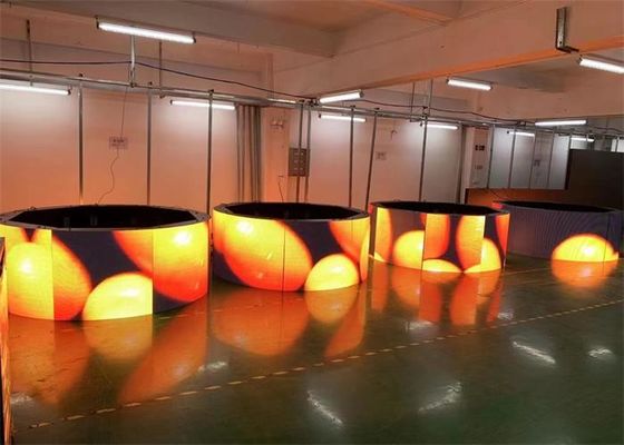 A coluna do cubo conduziu a parede video da tela, dissipação de calor natural conduzida interna da placa de exposição P3
