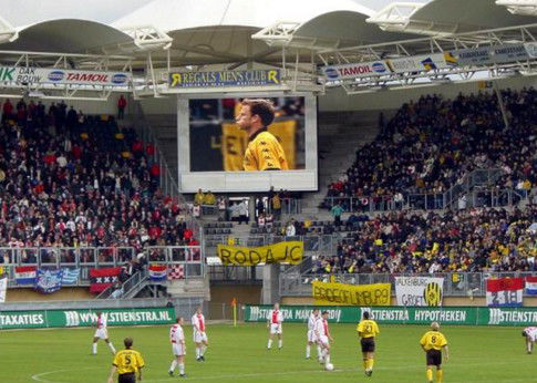 Bom preço P2.5mm Estádio de alta definição LED Screen SMD IP65 Exterior Full Color LED Display on-line