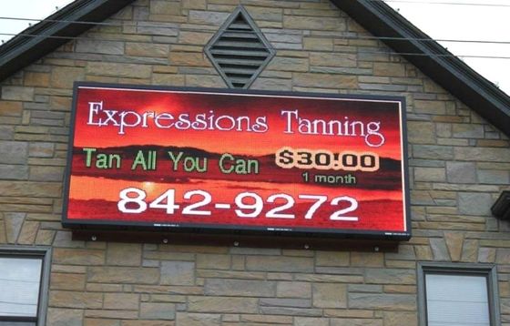 Ecrã LED Full Color de Área Limpa Íntegro para Telefone Móvel Panorâmica de Publicidade LED Video Truck Panel