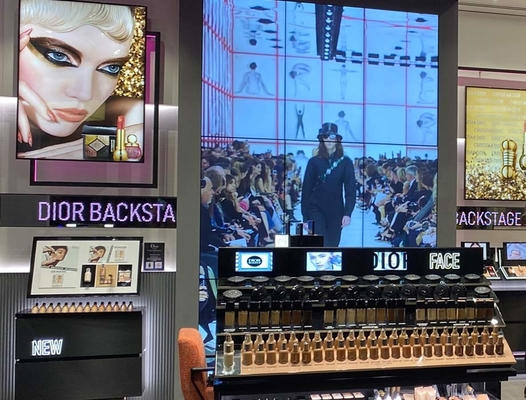 Parede de vídeo LED transparente P3.91 Indoor Led Mesh Curtain Signage Displays Led Screen
