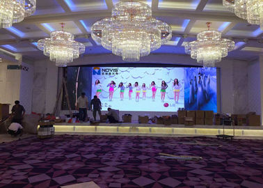 Localização de tela HD 1R1G1B Indoor Die Cast Aluminum P4 LED Display Board LED Video Wall