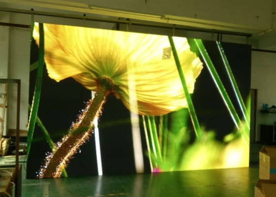 Display LED exterior gigante a cores inteiras, à prova d'água IP68 DIP / SMD HD P3 P4 display exterior a cores inteiras
