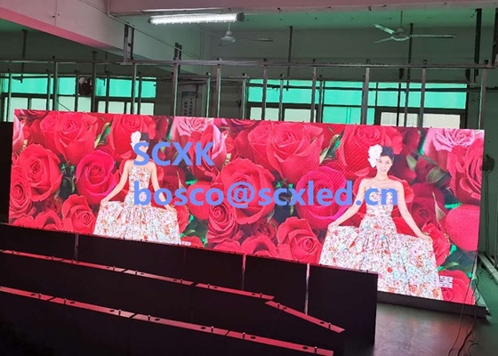 Loja de roupas P2.5 Cartão Espelho Interior Full Color LED 192mm X 192mm Display LED Full Color