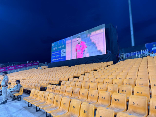 Publicidade P6 Ecrã LED 1R1G1B Configuração de pixels, 960x960mm gabinete, 6000nit brilho