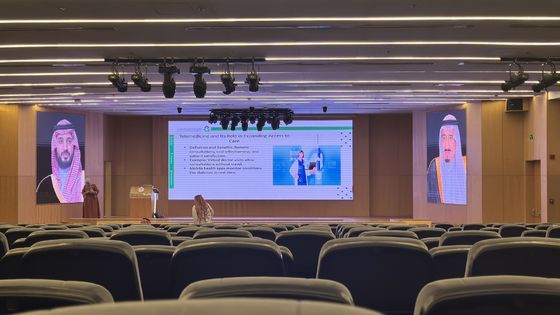 Bom preço HD Indoor LED Video Wall Screen P2.6mm Painel de exibição de tela de palco 500x500mm on-line