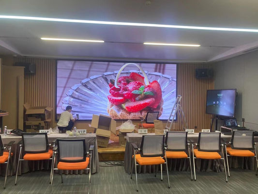 Painel de LED Indoor GOB para Aluguel P1.667, Fundo de Palco para Vídeo