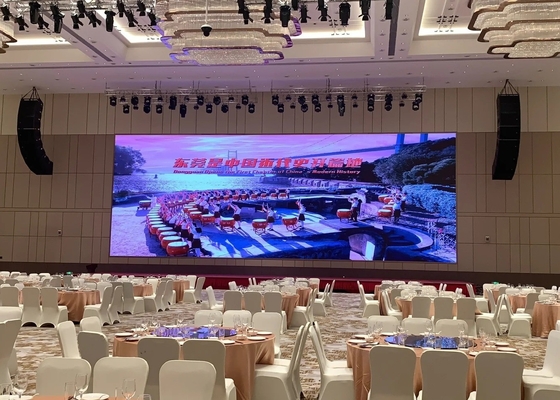 P2.5 Indoor/Outdoor Full Color 320*160mm Publicidade LED Rental Screen SMD1515 Super Clear Viewing Angle