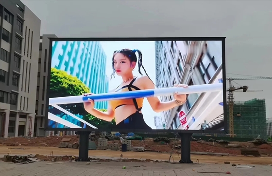 Ecrã LED para aluguer de publicidade a cores com 2500 nits de brilho