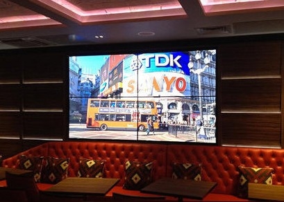 Aluguel de tela de alumínio fundido/instalação fixa Publicidade de vídeo em ambientes internos P2.5mm LED Screen Board 1/16 Scanning 3 anos de garantia
