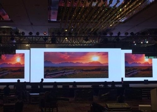 Ecrã de alumínio de fundição por impressão Instalação fixa / aluguel Sala de conferências personalizável Ultra HD P2.5 Pequeno passo Display LED a cores interiores