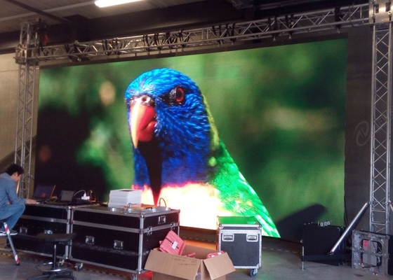 Ecrã de alumínio de fundição a óleo interior personalizável HD P2 Full Color LED Display LED Billboard Frente / traseiro
