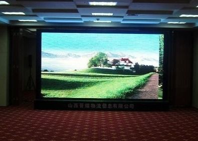 Acessos internos dianteiros e traseiros Fácil manutenção Full Color P4 LED Video Wall Screen