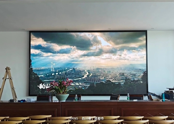 SMD3535 P2.5 Armário de alumínio de fundição por impressão em interiores Display LED a cores completas DC5V Módulo publicitário 160 * 160mm