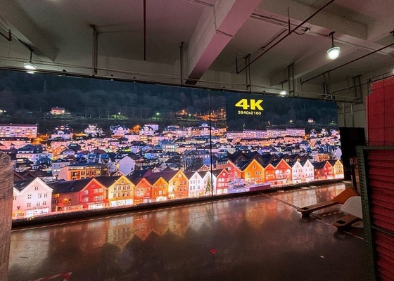 Ecrã de alumínio fundido em alumínio HD Video Publicidade para a Igreja de Casamento da Estação 9500K P4.81 Ecrã LED transparente