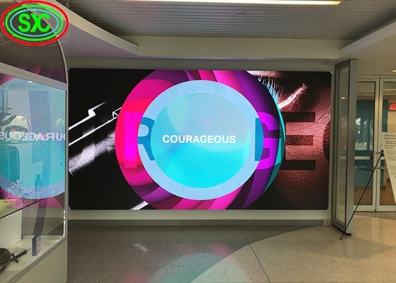 Display curvo LED Screen Window Panel Slim Advertisement Storefront Filme de mídia transparente LED Display de janela digital