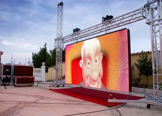 Pequeno Pitch P2.5 Publicidade ao ar livre LED Billboard Alto brilho LED Display Single &amp; Dual Color High Definition