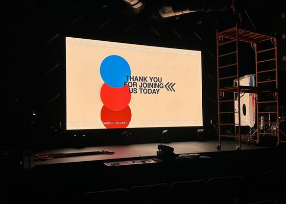 Composição de Pixel 1R1G1B GOB LED Display com Chip LED Epistar e Densidade de Pixel de 427.186 pontos/m²