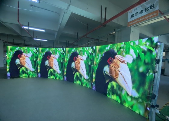 Gabinete de alumínio fundido Módulo flexível HD Interior COB P2.5 Módulo LED flexível P2 para tela de publicidade
