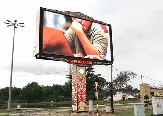 Ecrã LED de cor total exterior P10 Pillar Screen IP65 Large Size 1/4 Scan Mode