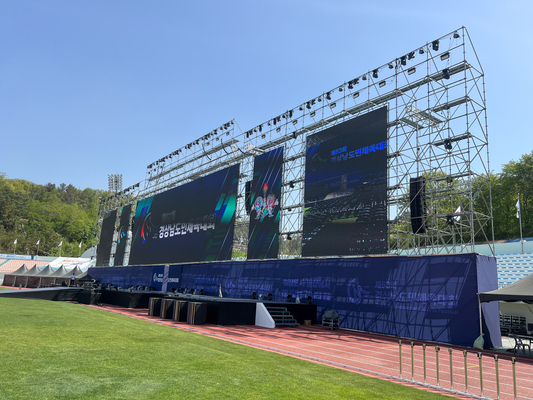 fundo video conduzido alugado interno da tela de bastidores do preço P391 do painel de exposição de Smd da cor P3.91 completa de 500Mmx1000Mm de Chin