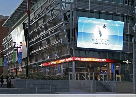 Área exterior resistente à água High Power Fashion P10 HD Super Bright LED Screen Video Adequado para ruas, centros comerciais, etc.
