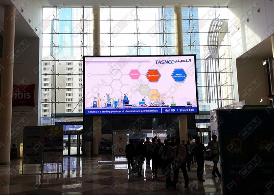 Área exterior resistente à água High Power Fashion P10 HD Super Bright LED Screen Video Adequado para ruas, centros comerciais, etc.