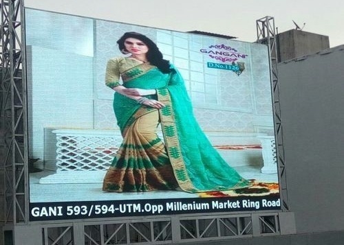 Área exterior resistente à água High Power Fashion P10 HD Super Bright LED Screen Video Adequado para ruas, centros comerciais, etc.