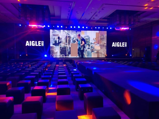 Muralho de vídeo de monitor LED RGB P4 de alta resolução para salas de conferências, concertos