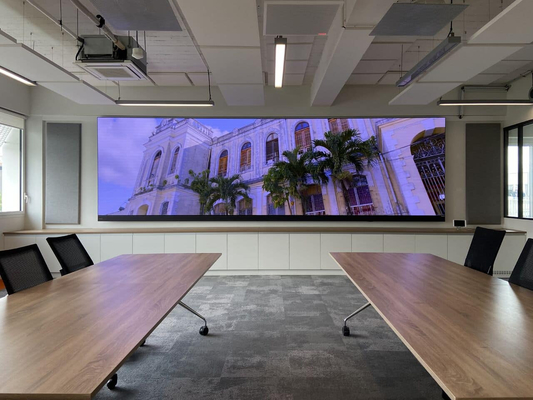 3840Hz Alta Refrescagem Indoor Full Color LED Display P2.5 2121 Tamanho da lâmpada para publicidade interior com distância de visão ≥ 0,5m