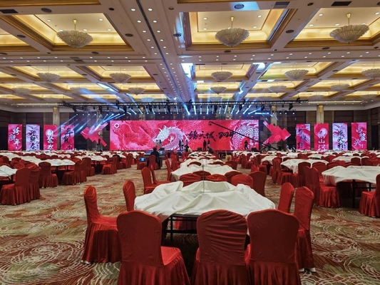 3840Hz Alta Refrescagem Indoor Full Color LED Display P2.5 2121 Tamanho da lâmpada para publicidade interior com distância de visão ≥ 0,5m
