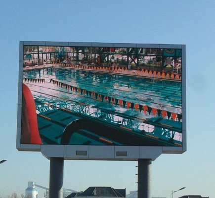 Display LED de alta resolução p10 exterior em cores completas com desempenho estável para sinal de transmissão de TV 10mm Pitch de pixels 7000 cd/m2 Brilho 16.7 milhões de cores IP65/IP54 Proteção 800W/m2 Potência máxima