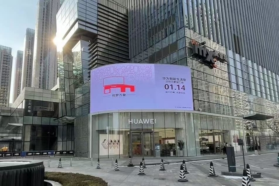 P6 Exibição LED exterior a cores completas com ângulo de visão horizontal e vertical de 120° para amplas aplicações