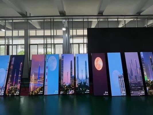 HD LED Poster Display P2.5 Full Color Piso de Anúncio em pé 1/16 Parede de varredura