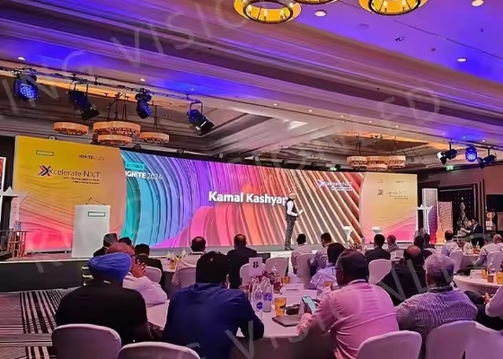 40,000 pontos/m2 SMD LED Screen de aluguer, uso interno de armários de ferro e aço