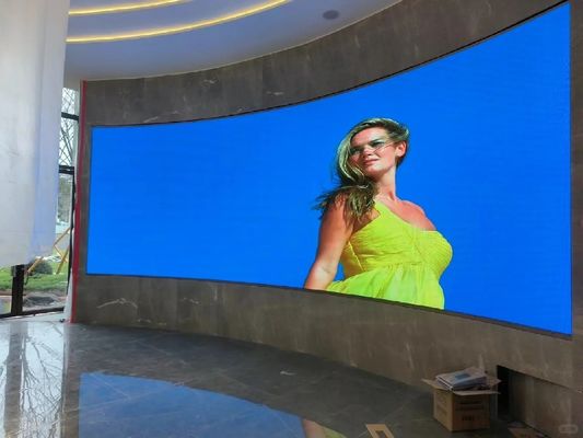 Muralho de vídeo LED montado em chip interior com classificação IP e densidade de pixels COB