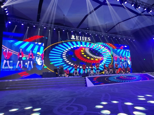Preço de fábrica Aluguel de pequeno espaço P2.604 Palco Indoor HD LED Display Video Wall