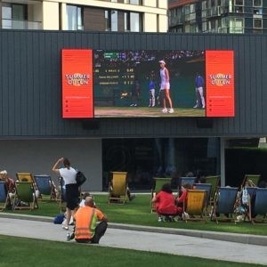 IP65 Nível de Proteção Painéis publicitários LED com R 625-630nm e Refresh Rate 3840HZ'Necessidades