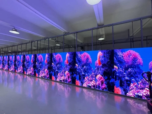 Instalação de um ecrã LED de publicidade a cores inteiras sem mosaico
