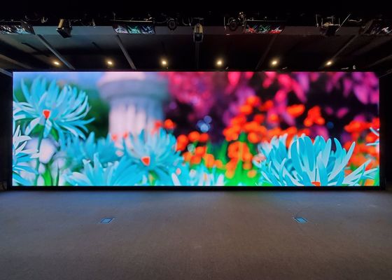 Indoor 360° Coluna de cor completa Esfera LED Display Screen Edifício Cartão de visualização
