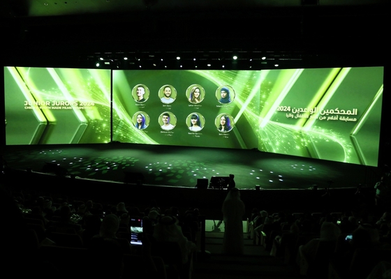 Locação de tela Full Color LED Screen Background P3.91 SMD 1/8 Chip de LED epitaxial de varredura