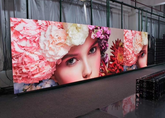 Instalação para aluguer de instalação de fundição por injeção de alumínio 25*250mm P3.91 LED Display de publicidade