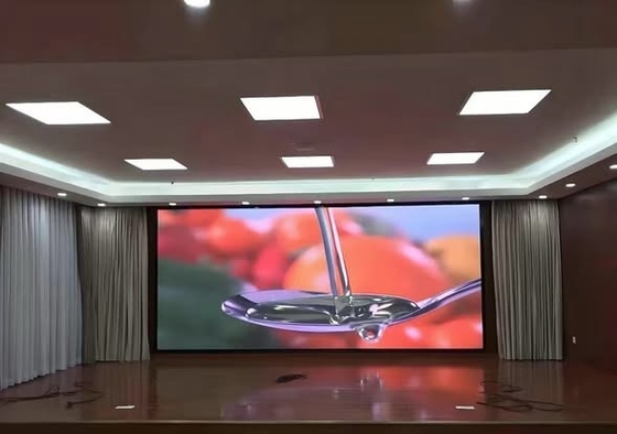 O módulo conduzido flexível interno da tela de exposição da cor completa de SMD2121 P3 RGB conduziu brandamente o painel para ao redor e a tela conduzida criativa