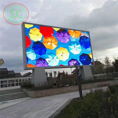 Bom preço 5500nits Brilho LED ecrã de cartaz para soluções publicitárias versáteis on-line