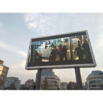 IP65 Protection Level LED Billboards with 7000nits Brightness and 860w/m2 Average Power Consumption (Livros publicitários LED com nível de proteção IP65 com 7000nits de brilho e 860w/m2 de consumo de energia média)