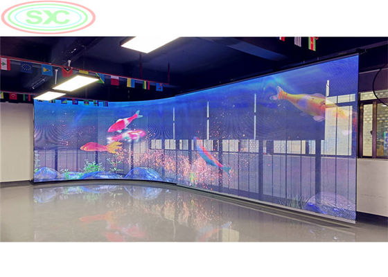 Display LED interno a cores completo adequado para escolas, igrejas e instalações desportivas, oferecendo alto brilho e fácil operação