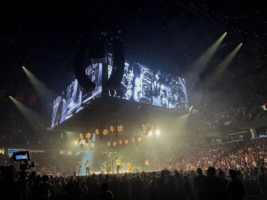 Tela de LED para Interior Colorida P3.9 Parede de Vídeo LED para Aluguel com Painéis Modulares de 500x500mm e Emenda Contínua para Publicidade
