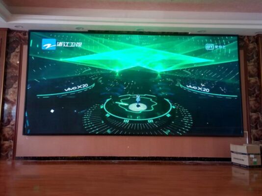 Telão LED colorido p3.9 interno com emenda perfeita, alta taxa de atualização e amplo ângulo de visão para aluguel comercial e eventos