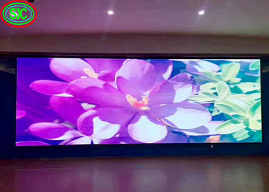 Pequeno Pixel Indoor Full Color LED Display COB P2.5 Advertising Sign 16 Bit Cores Indoor Full Color LED Display