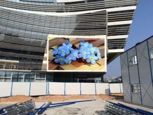 Display LED a cores para hospitais, ginásios e shoppings