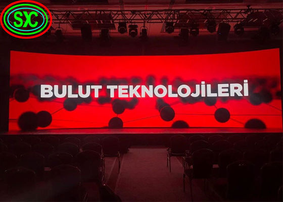 Tela de LED Curva para Publicidade Interna/Externa IP34 com Pitch de Pixel de 3,91mm